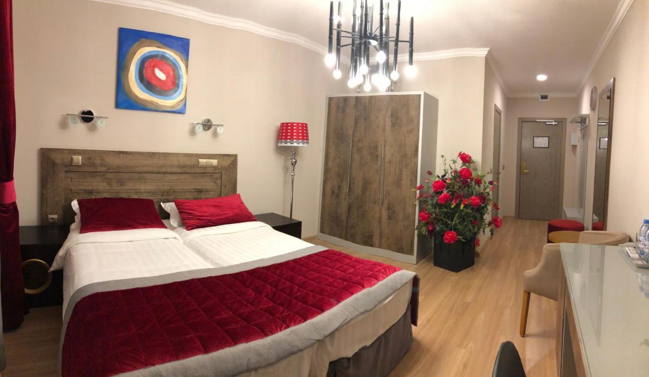 Grace Point Hotel أستانا الغرفة الصورة
