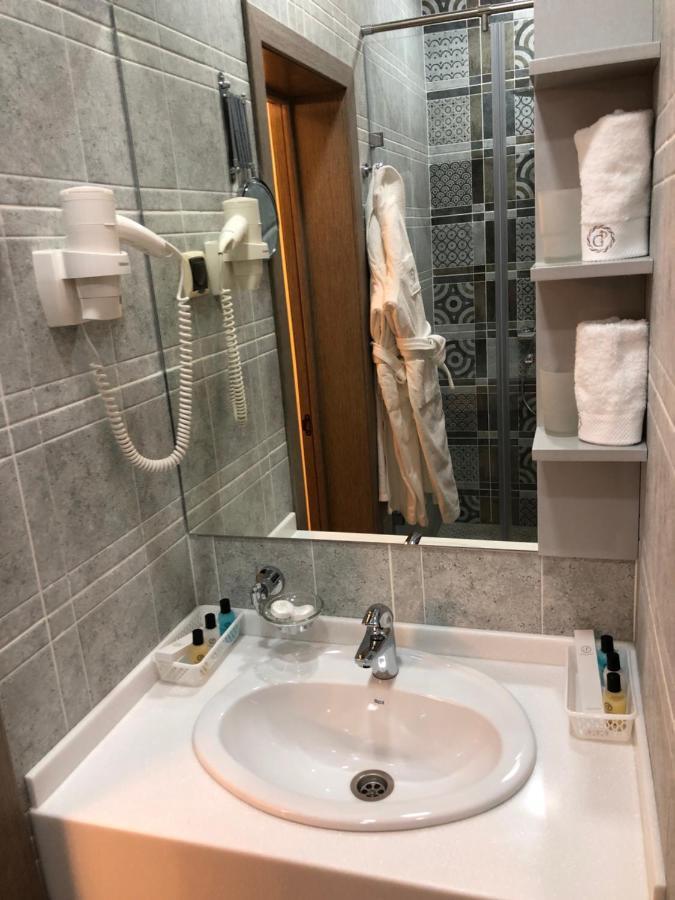 Grace Point Hotel أستانا الغرفة الصورة