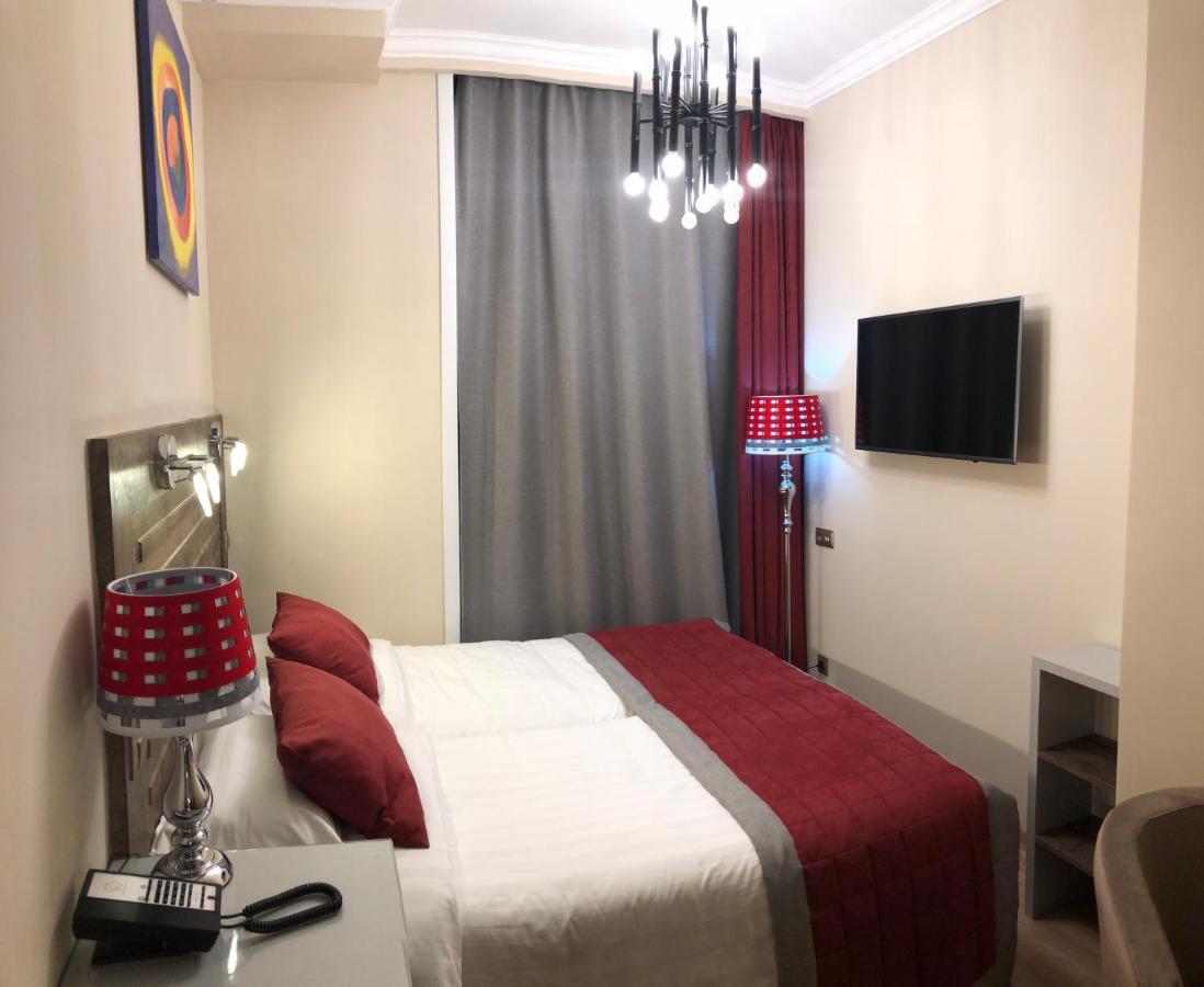 Grace Point Hotel أستانا الغرفة الصورة